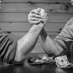 正直に言ってみろ。結局、金にならないことは続けられないだろ?